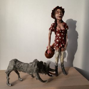 DAS ROTKÄPPCHEN UND DER WOLF . Papier und Draht . 23x22x10cm
