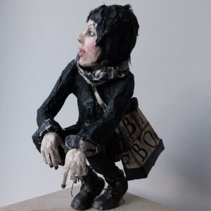 WAS GEHT AB? . Papier und Draht . 20x14x12cm